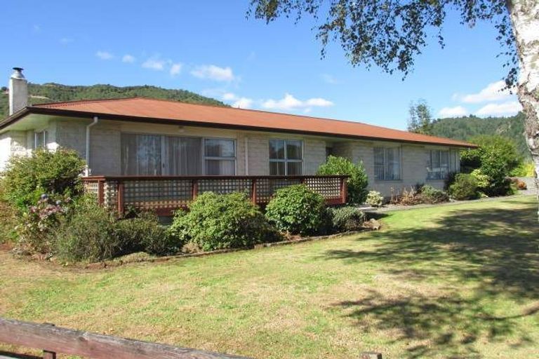 Photo of property in 71 Main Street, Reefton, 7830
