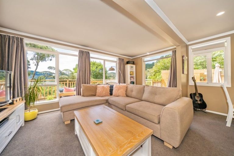 Photo of property in 54 Jocelyn Crescent, Pinehaven, Upper Hutt, 5019