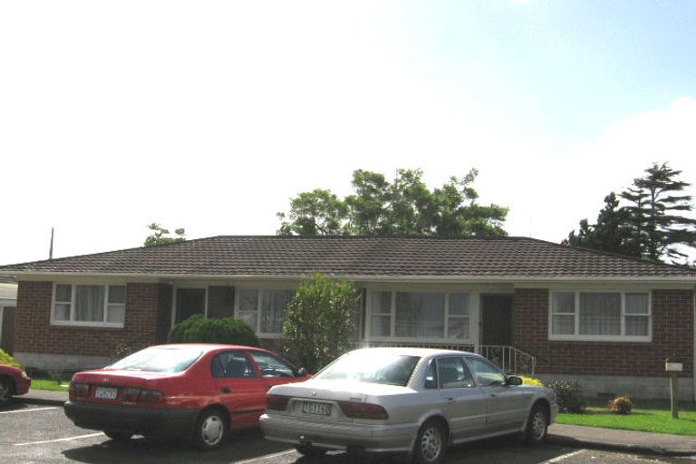 Photo of property in 16 Abel Tasman Avenue, Henderson, Auckland, 0610