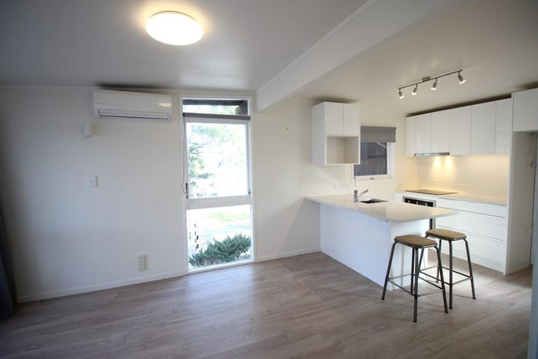 Photo of property in 2/2 Bentley Avenue, Glenfield, Auckland, 0629