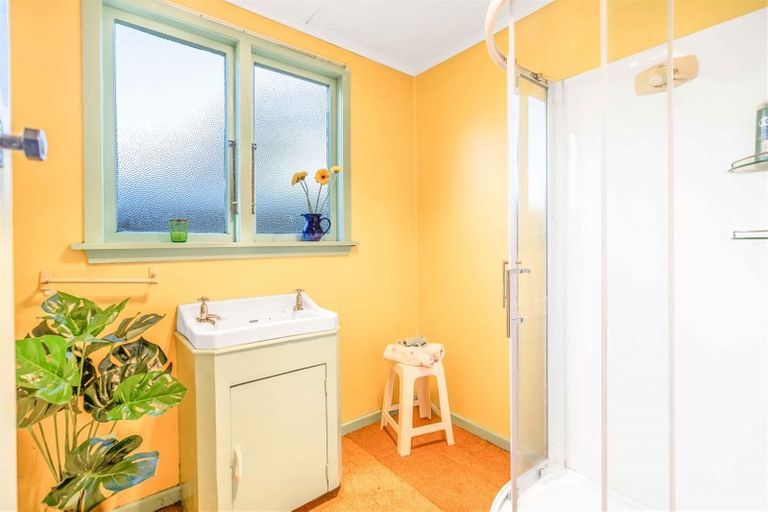 Photo of property in 212 Kelvin Street, Avenal, Invercargill, 9810