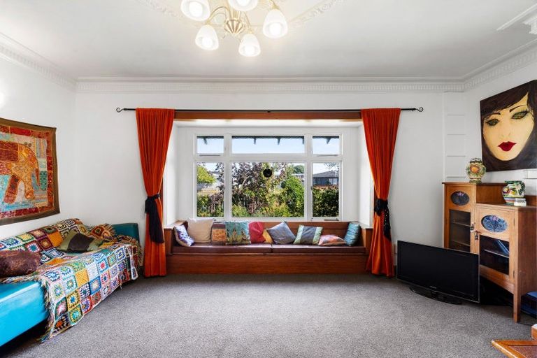 Photo of property in 23 Taradale Road, Marewa, Napier, 4110