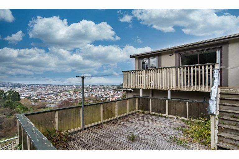 Photo of property in 74 Barnes Drive, Caversham, Dunedin, 9011