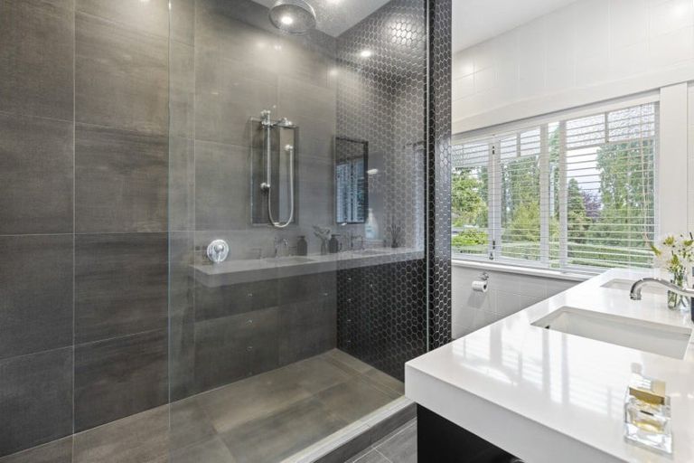 Photo of property in 31 Ingleton Terrace, Fairfield, Hamilton, 3214