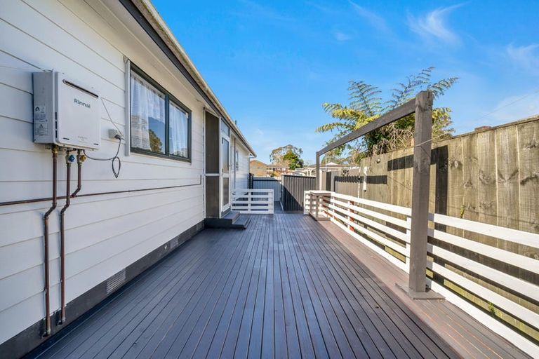 Photo of property in 7 Frobisher Way, Clendon Park, Auckland, 2103