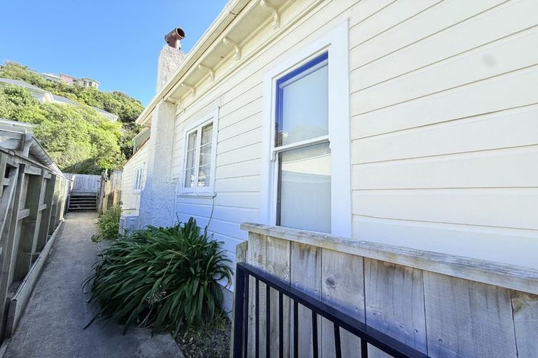 Photo of property in 108 The Parade, Island Bay, Wellington, 6023