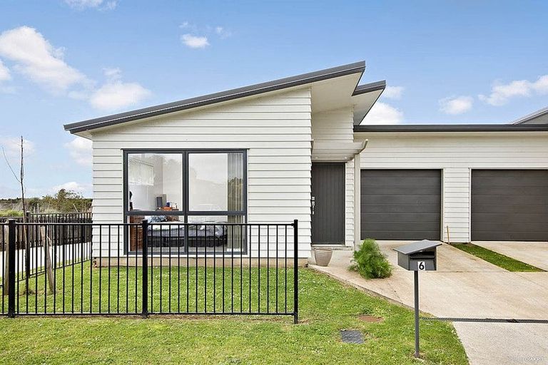 Photo of property in 6 Totara Meadows Court, Wiri, Auckland, 2104