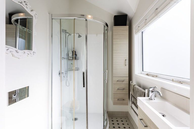 Photo of property in 75 Eglinton Road, Mornington, Dunedin, 9011