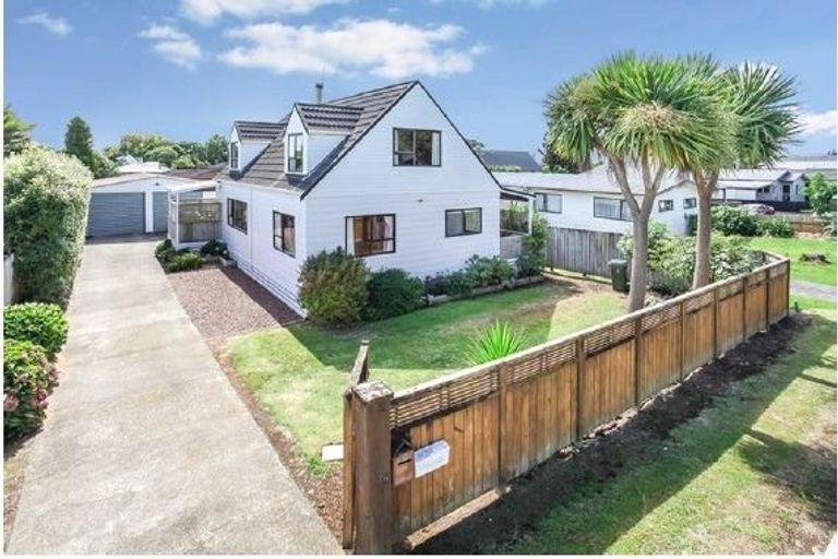 Photo of property in 135 Victoria Street West, Pukekohe, 2120