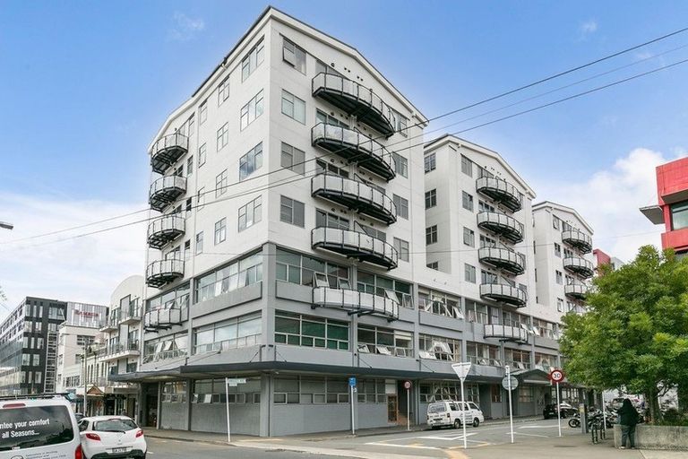 Photo of property in City Lodge, 402/115 Vivian Street, Te Aro, Wellington, 6011