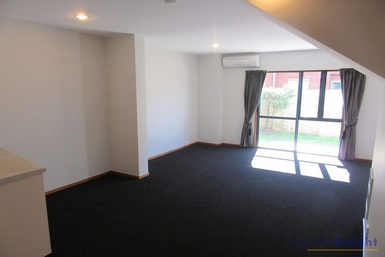 Photo of property in 40d Picton Avenue, Riccarton, Christchurch, 8011