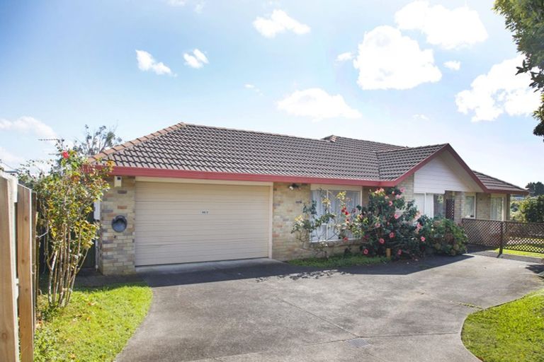 Photo of property in 2/98 Frank Nobilo Drive, Golflands, Auckland, 2013