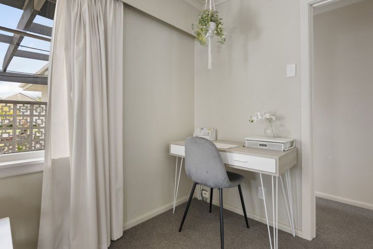 Photo of property in 1 Fleming Crescent, Maraenui, Napier, 4110