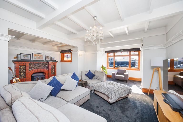 Photo of property in 116 Heretaunga Street, Palmerston North, 4414