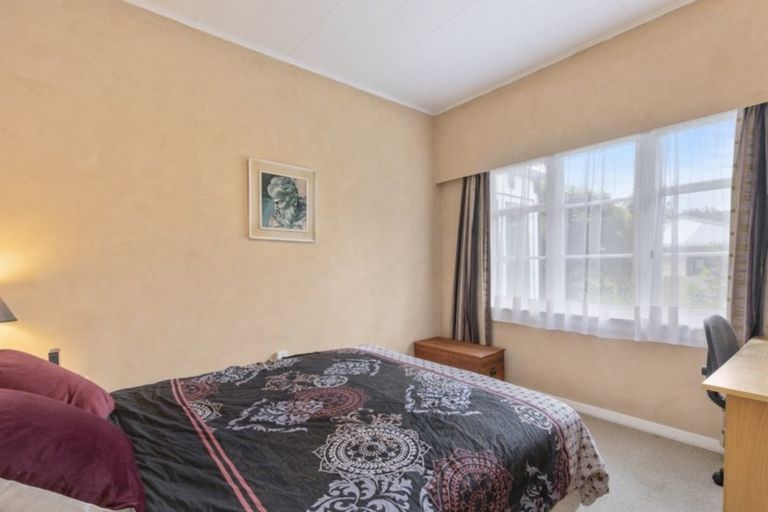 Photo of property in 49 Manuka Street, Stokes Valley, Lower Hutt, 5019