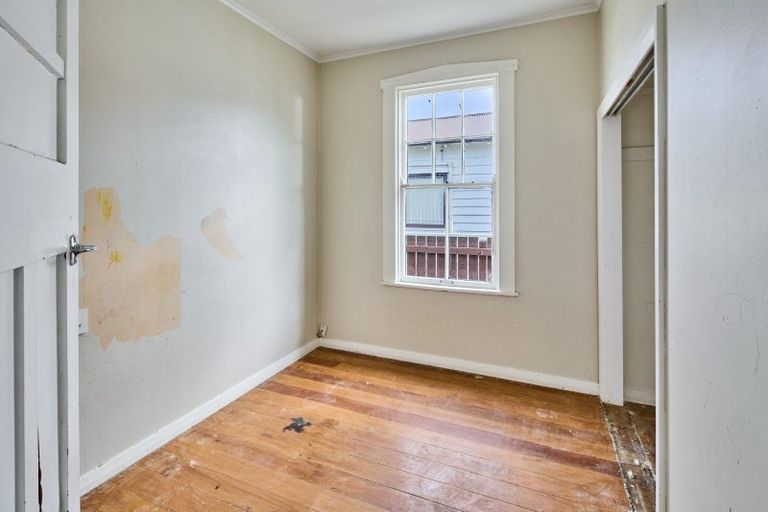 Photo of property in 40 York Street, Moera, Lower Hutt, 5010