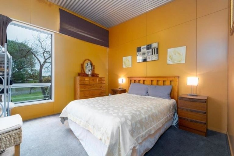 Photo of property in 56 New York Street, Martinborough, 5711