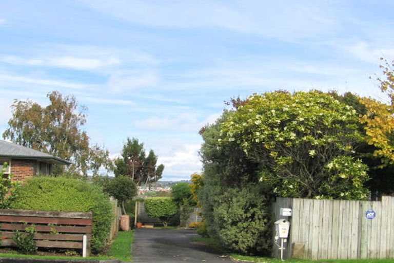 Photo of property in 2/56 Bradbury Road, Botany Downs, Auckland, 2010