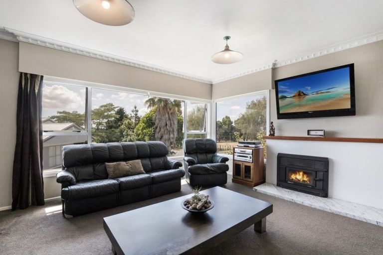 Photo of property in 6 Tuakau Road, Pukekohe, 2120