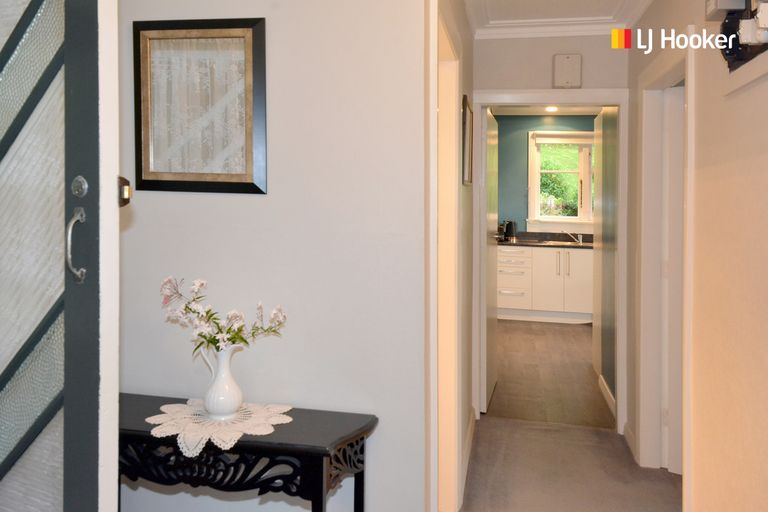 Photo of property in 6 Middleton Road, Kew, Dunedin, 9012