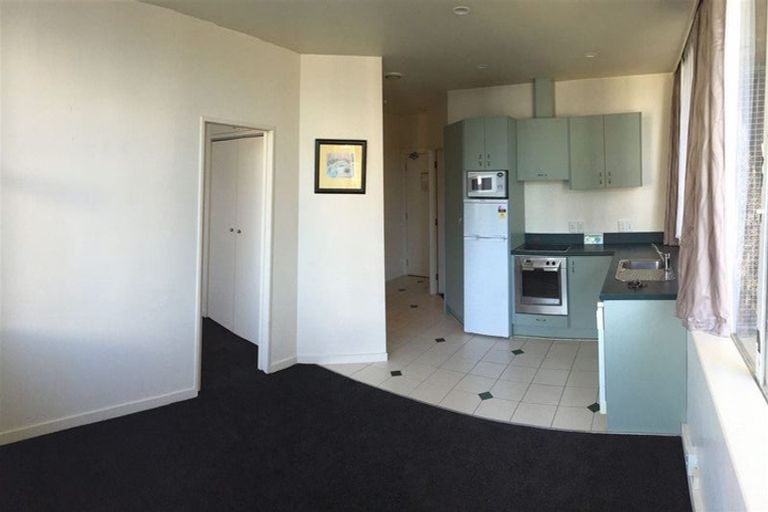 Photo of property in Terrace Tower Apartments, 12a/126 The Terrace, Wellington Central, Wellington, 6011