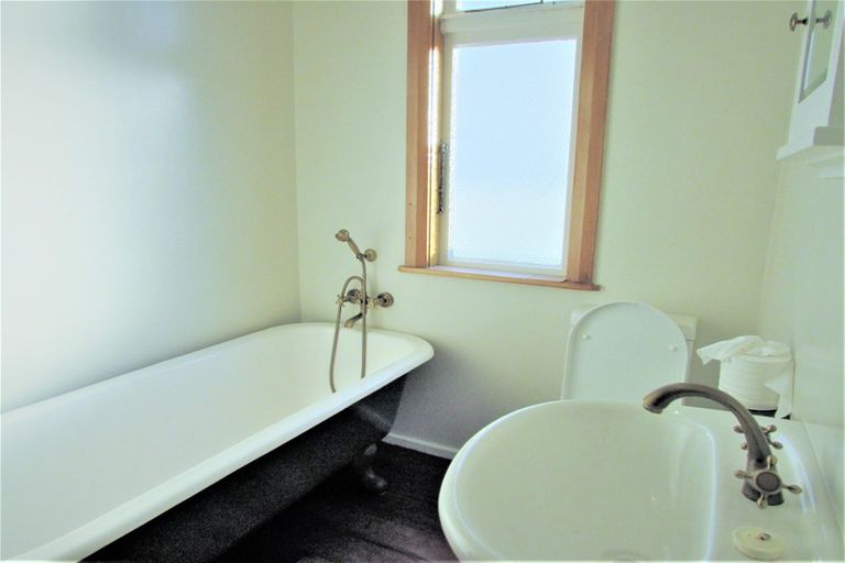 Photo of property in 10 Cudby Street, Woburn, Lower Hutt, 5011