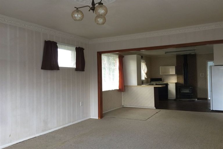 Photo of property in 42 Buller Road, Levin, 5510