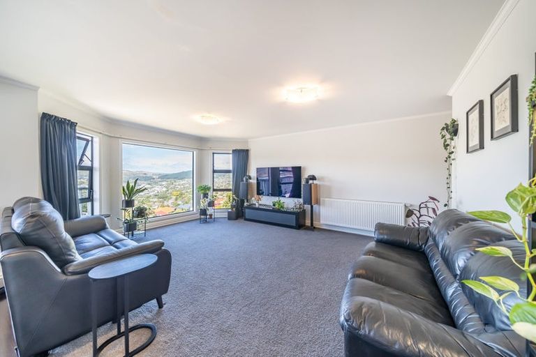 Photo of property in 11 Chastudon Place, Tawa, Wellington, 5028