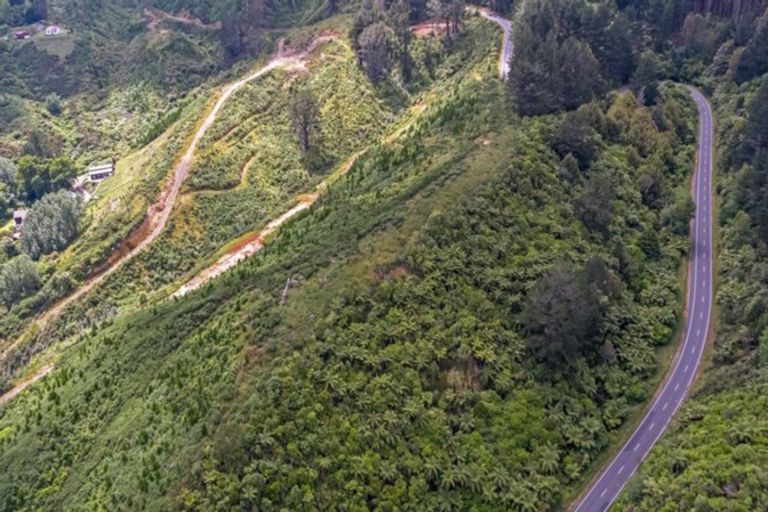 Photo of property in 539 Pahiatua Aokautere Road, Aokautere, 4471