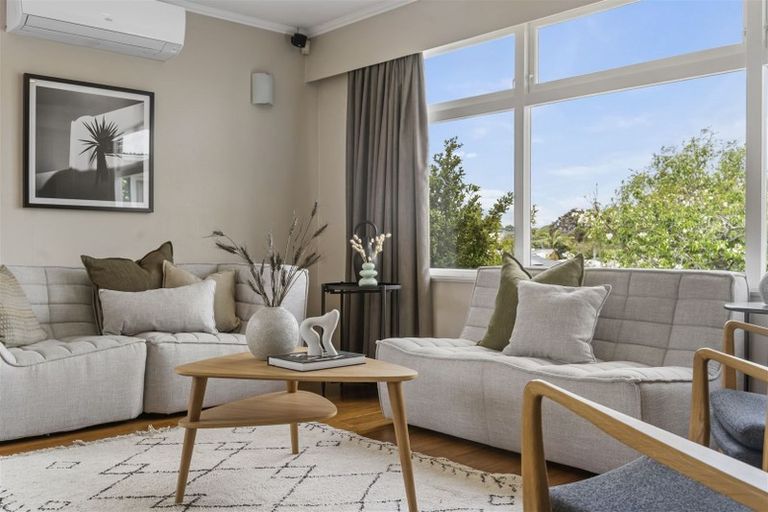 Photo of property in 22 Bayside Avenue, Te Atatu Peninsula, Auckland, 0610