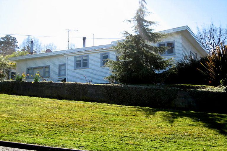 Photo of property in 46 Kiwi Road, Taihape, 4720