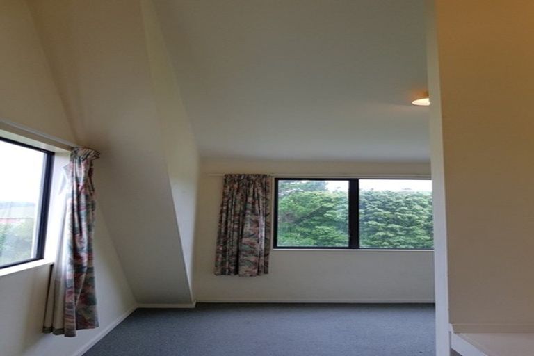 Photo of property in 6 Morere Street, Titahi Bay, Porirua, 5022