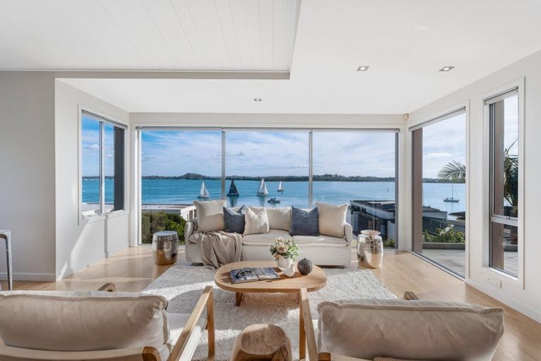 Photo of property in 5a Bucklands Beach Road, Bucklands Beach, Auckland, 2012