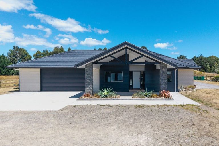 Photo of property in 947 Koputaroa Road, Koputaroa, Levin, 5575