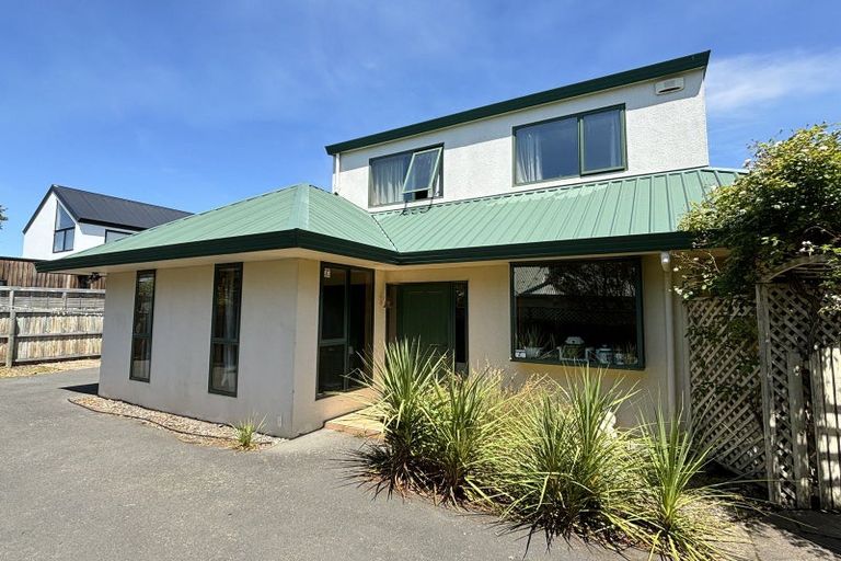 Photo of property in 136 Innes Road, St Albans, Christchurch, 8052