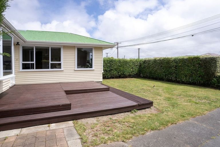 Photo of property in 40 Vancouver Crescent, Wainoni, Christchurch, 8061