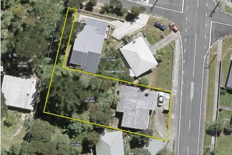 Photo of property in 176 George Street, Stokes Valley, Lower Hutt, 5019