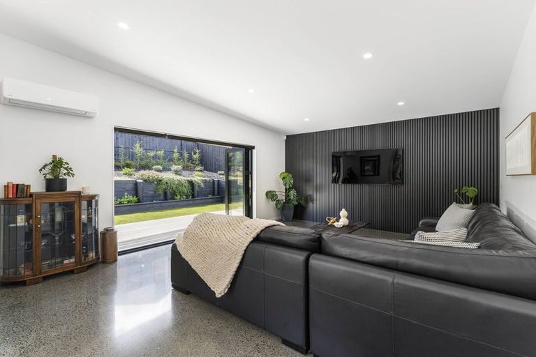 Photo of property in 28 Leathem Crescent, Pokeno, 2402