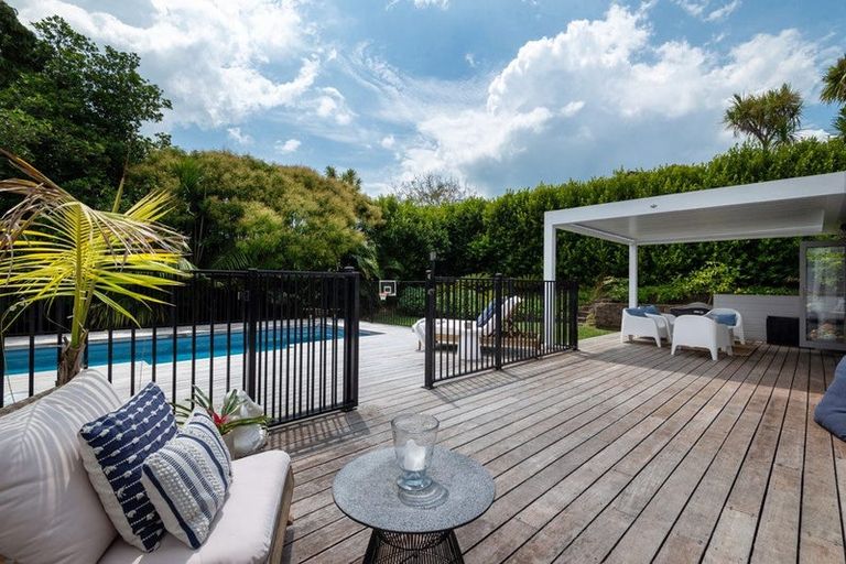 Photo of property in 1/15 Hart Road, Hauraki, Auckland, 0622