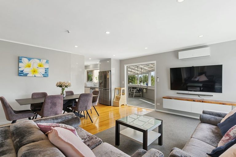 Photo of property in 14 Coates Road, Cockle Bay, Auckland, 2014