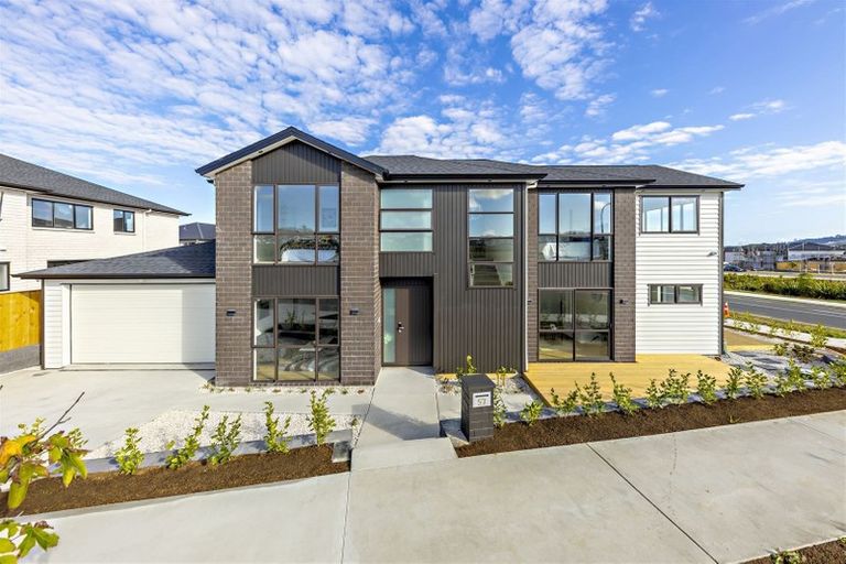 Photo of property in 57 Hikuawa Road, Flat Bush, Auckland, 2019