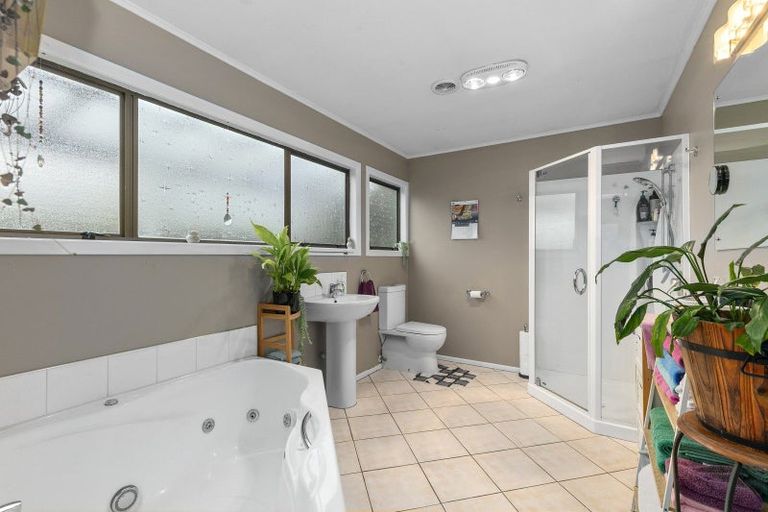 Photo of property in 39b Gemstone Drive, Birchville, Upper Hutt, 5018