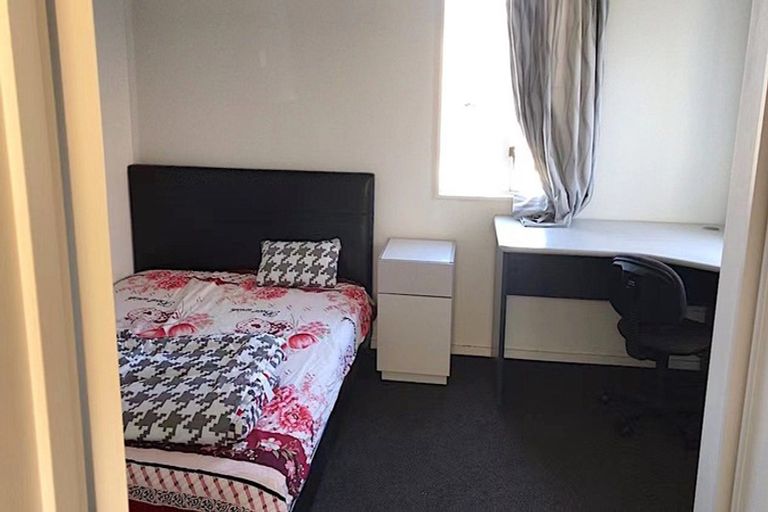 Photo of property in 135d Waltham Road, Sydenham, Christchurch, 8023