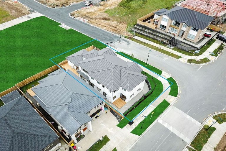 Photo of property in 82 Tir Conaill Avenue, Flat Bush, Auckland, 2019