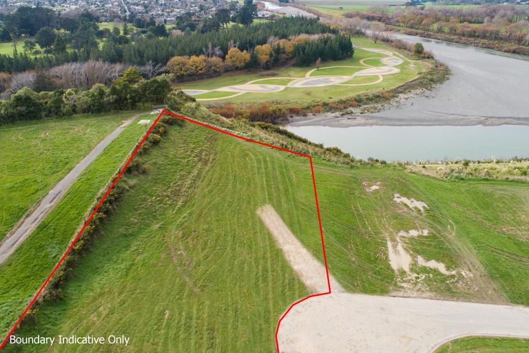 Photo of property in 44 Vaucluse Heights, Fitzherbert, Palmerston North, 4410