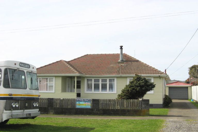 Photo of property in 38 Seymour Street, Waitara, 4320