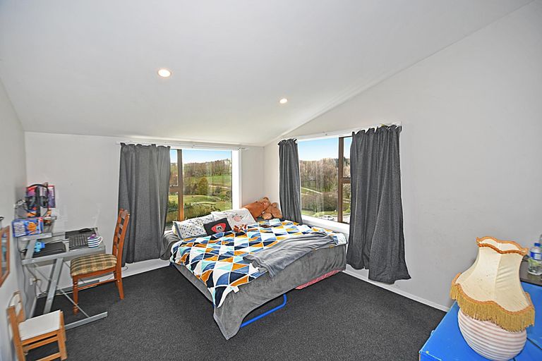 Photo of property in 17 Lupis Way, Kaiwaka, 0573