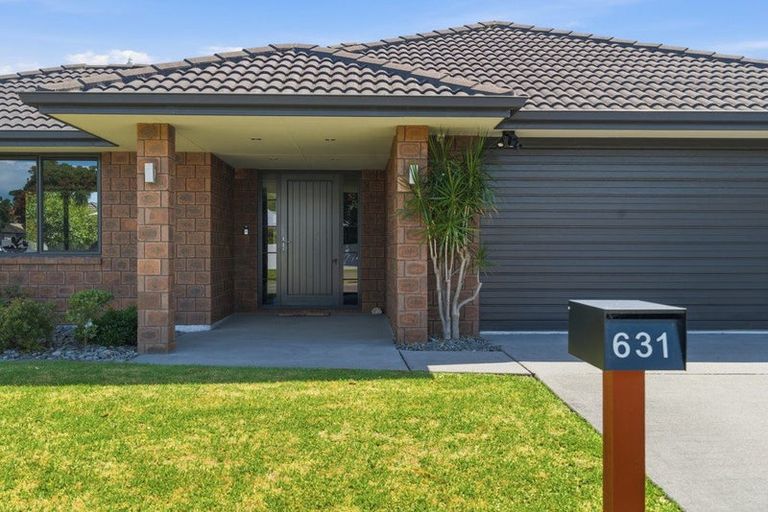 Photo of property in 631 Gloucester Road, Papamoa Beach, Papamoa, 3118