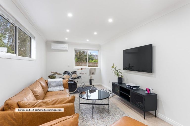 Photo of property in 52 County Road, Otaki, 5512