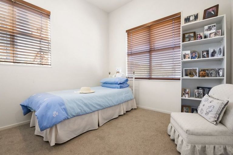 Photo of property in Habitat Apartments, 10/31 Byron Avenue, Takapuna, Auckland, 0622